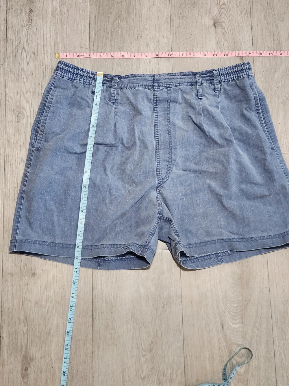 ​Vintage  Retro Fashion 80s Royal Light Wash Denim Pleated Shorts Medium